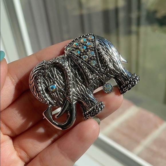 Elephant Pin - Picture 4 of 4